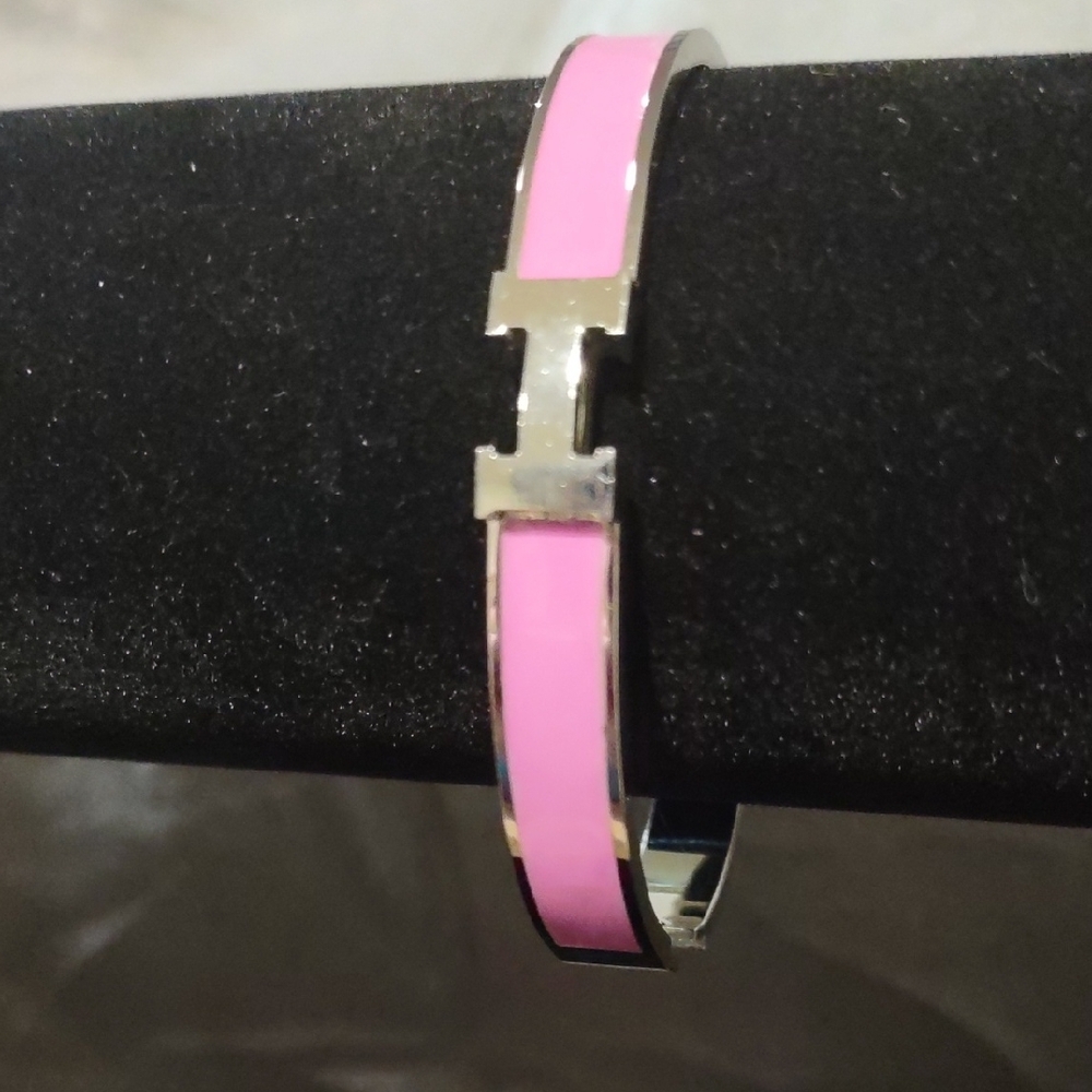 Elegant Pink & Silver Toned *Inspired* Cuff Bracelet